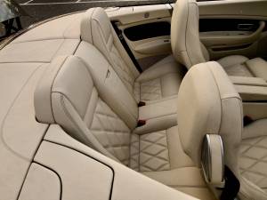 Immagine 19/44 di Bentley Continental GTC (2011)