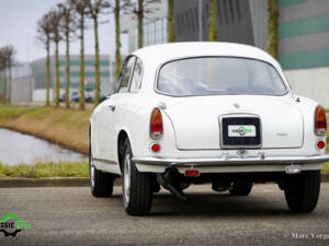 Image 45/48 of Alfa Romeo Giulia 1600 Sprint (1963)