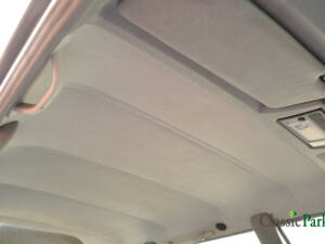 Bild 28/44 von Mercedes-Benz E 280 T (1994)