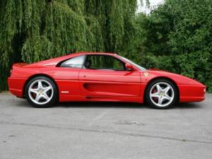 Afbeelding 4/9 van Ferrari F 355 F1 GTS (1999)