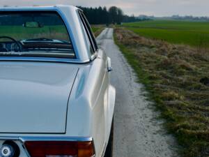 Image 9/20 of Mercedes-Benz 230 SL (1964)