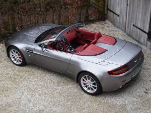 Image 10/41 of Aston Martin V8 Vantage (2007)