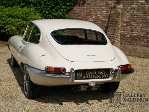 Image 22/50 of Jaguar E-Type 3.8 (1964)