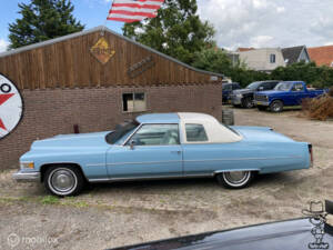 Imagen 19/24 de Cadillac Coupe DeVille (1975)