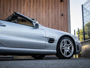 Bild 14/50 von Mercedes-Benz SL 55 AMG (2006)