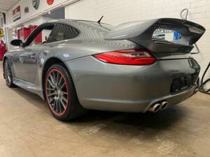 Image 15/17 of Porsche 911 Carrera (2005)