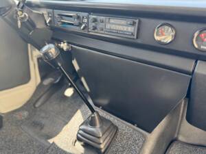 Bild 21/37 von Volkswagen T3 Caravelle 1.9 (1989)