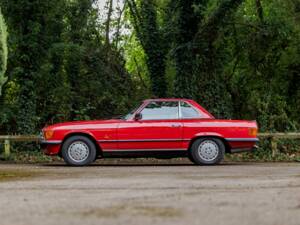 Image 17/25 de Mercedes-Benz 280 SL (1981)