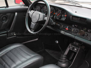 Afbeelding 13/36 van Porsche 911 Carrera 3.2 (1984)