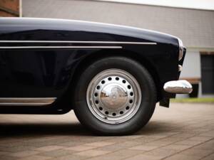 Image 32/50 of Bristol 409 (1967)