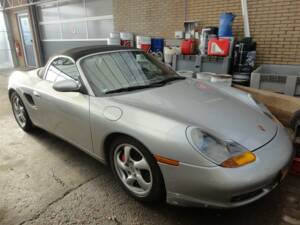 Image 25/44 de Porsche Boxster S (2000)