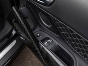 Image 18/22 of Audi R8 V10 (2014)