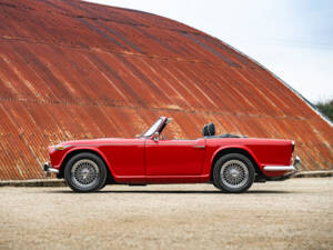 Image 5/45 de Triumph TR 4A IRS (1967)