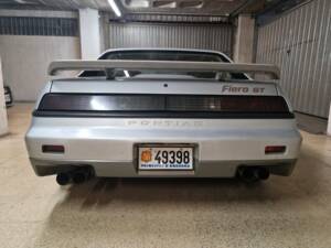 Image 3/7 of Pontiac Fiero GT (1985)