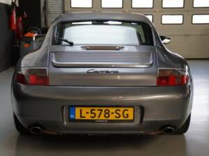 Afbeelding 30/50 van Porsche 911 Carrera (2001)