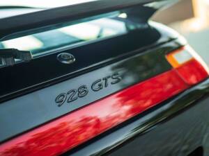 Image 23/63 of Porsche 928 GTS (1994)