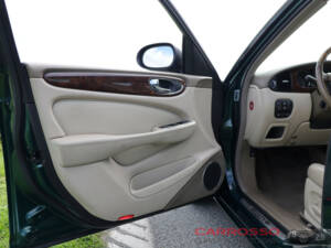 Image 21/41 of Jaguar XJ 8 4.2 (2004)