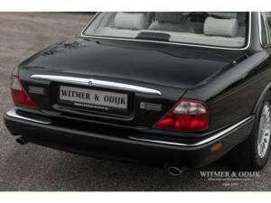 Image 19/32 of Jaguar XJ6 3.2 Executive (1997)