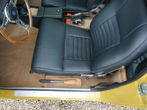 Image 14/50 de Volvo 1800 E (1971)