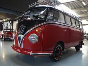 Image 42/50 of Volkswagen T1 Brasil &quot;Samba&quot; (1975)