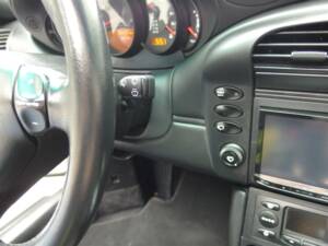 Bild 54/100 von Porsche 911 Carrera 4S (2002)