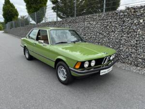 Bild 19/57 von BMW 320 (1978)