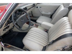 Immagine 4/28 di Mercedes-Benz 500 SL (1984)