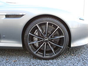 Bild 10/47 von Aston Martin DB 9 GT &quot;Bond Edition&quot; (2015)