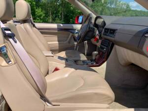 Bild 6/7 von Mercedes-Benz SL 320 (1996)