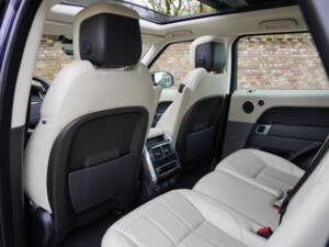 Image 30/50 of Land Rover Range Rover Sport P400e PHEV (2020)