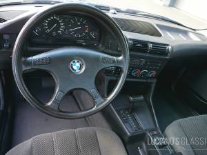 Afbeelding 14/41 van BMW 525i (1991)