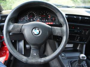 Image 27/36 of BMW M3 (1991)