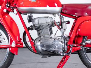 Image 10/42 of MV Agusta DUMMY (1955)