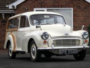 Image 1/21 of Morris Minor 1000 Traveller (1964)