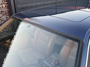 Immagine 44/99 di BMW 735i (1988)