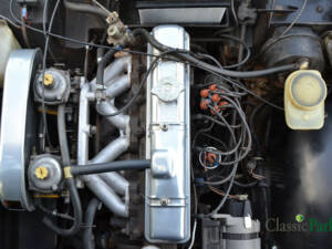 Image 15/50 of Triumph TR 6 (1975)