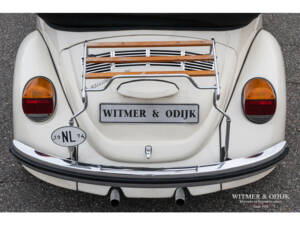 Bild 16/27 von Volkswagen Käfer 1303 LS (1974)