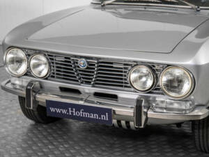 Immagine 18/50 di Alfa Romeo 2000 GT Veloce (1975)