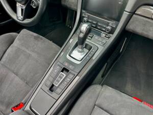 Image 19/19 of Porsche 911 Carrera 4 GTS (2017)