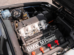 Image 80/91 de BMW M3 Sport Evo (1990)
