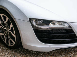 Image 36/38 of Audi R8 V10 (2010)