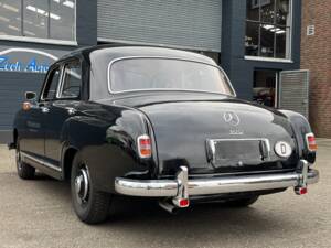 Imagen 10/52 de Mercedes-Benz 180 (1954)
