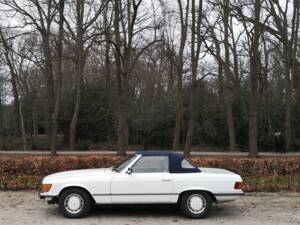 Bild 7/33 von Mercedes-Benz 280 SL (1985)