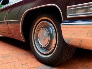 Bild 67/200 von Cadillac Coupe DeVille (1968)