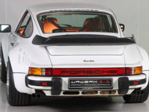 Image 8/31 of Porsche 911 Turbo 3.3 (1978)