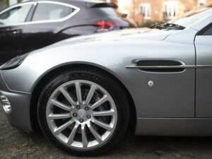 Bild 35/38 von Aston Martin V12 Vanquish (2003)