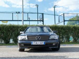 Image 6/7 of Mercedes-Benz 500 SL (1991)