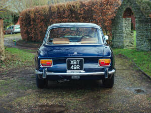 Image 7/50 of Alfa Romeo Giulia 1600 GT Junior (1977)