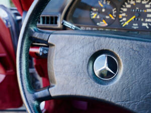 Bild 33/50 von Mercedes-Benz 500 SEC (1989)