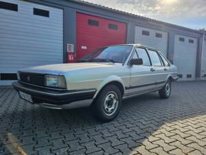 Immagine 8/41 di Volkswagen Santana 1.6 (1985)